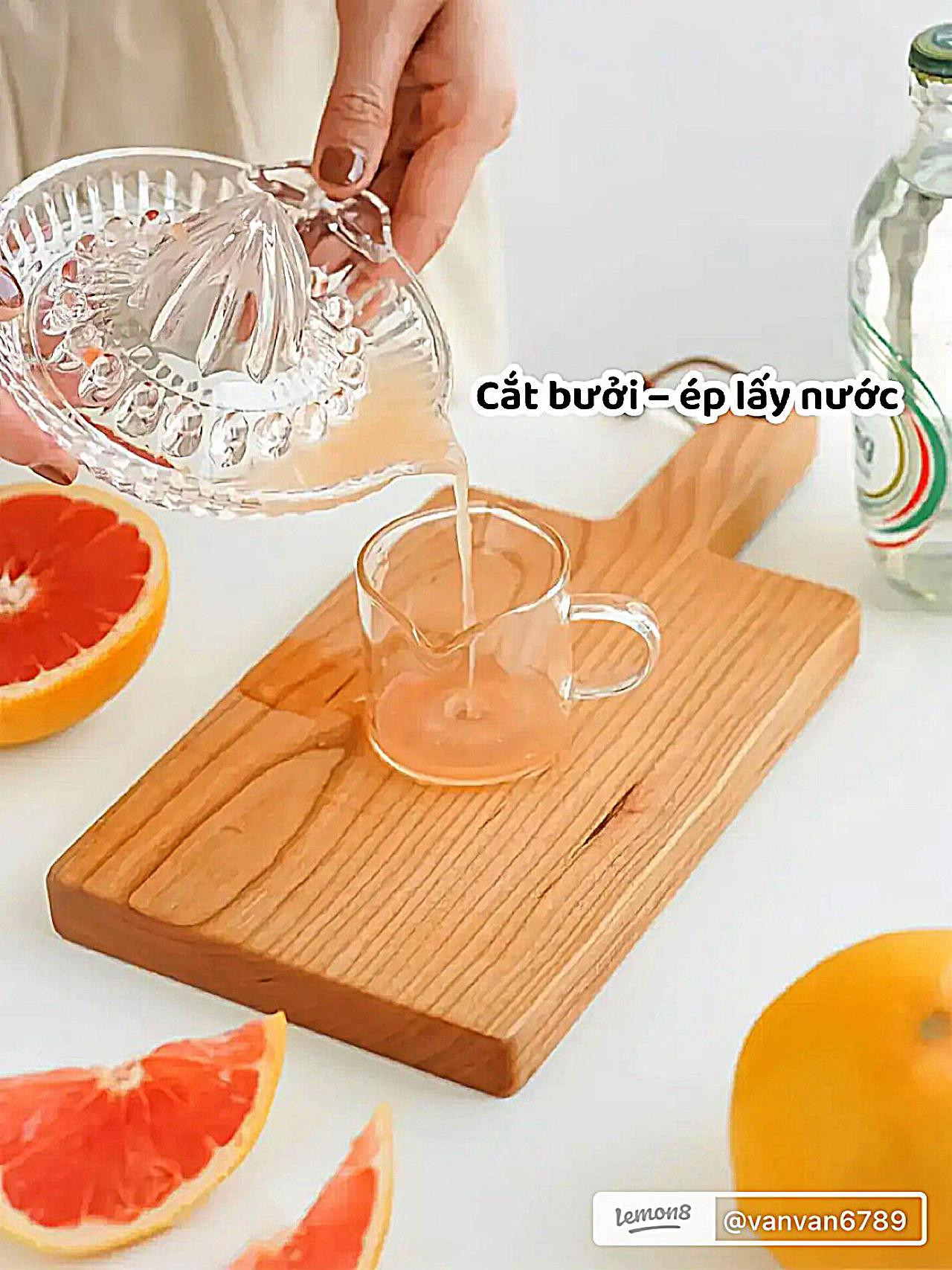 Hướng dẫn làm ly ong bưởi mật có ga mát lạnh, siêu ngon hấp dẫn với nước ép tươi và đá viên