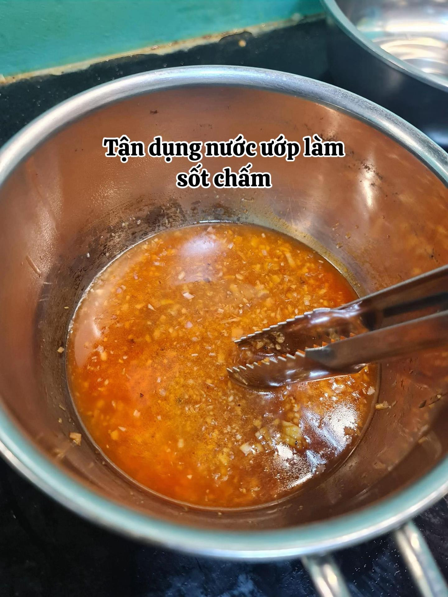 Hướng dẫn làm món đuôi cá xấu nướng giòn rụm, sốt tỏi ớt đậm đà