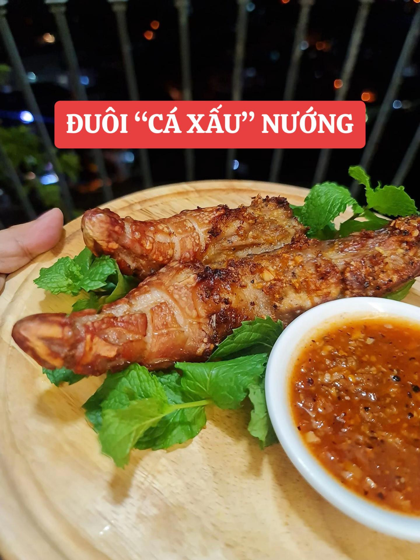 Hướng dẫn làm món đuôi cá xấu nướng giòn rụm, sốt tỏi ớt đậm đà