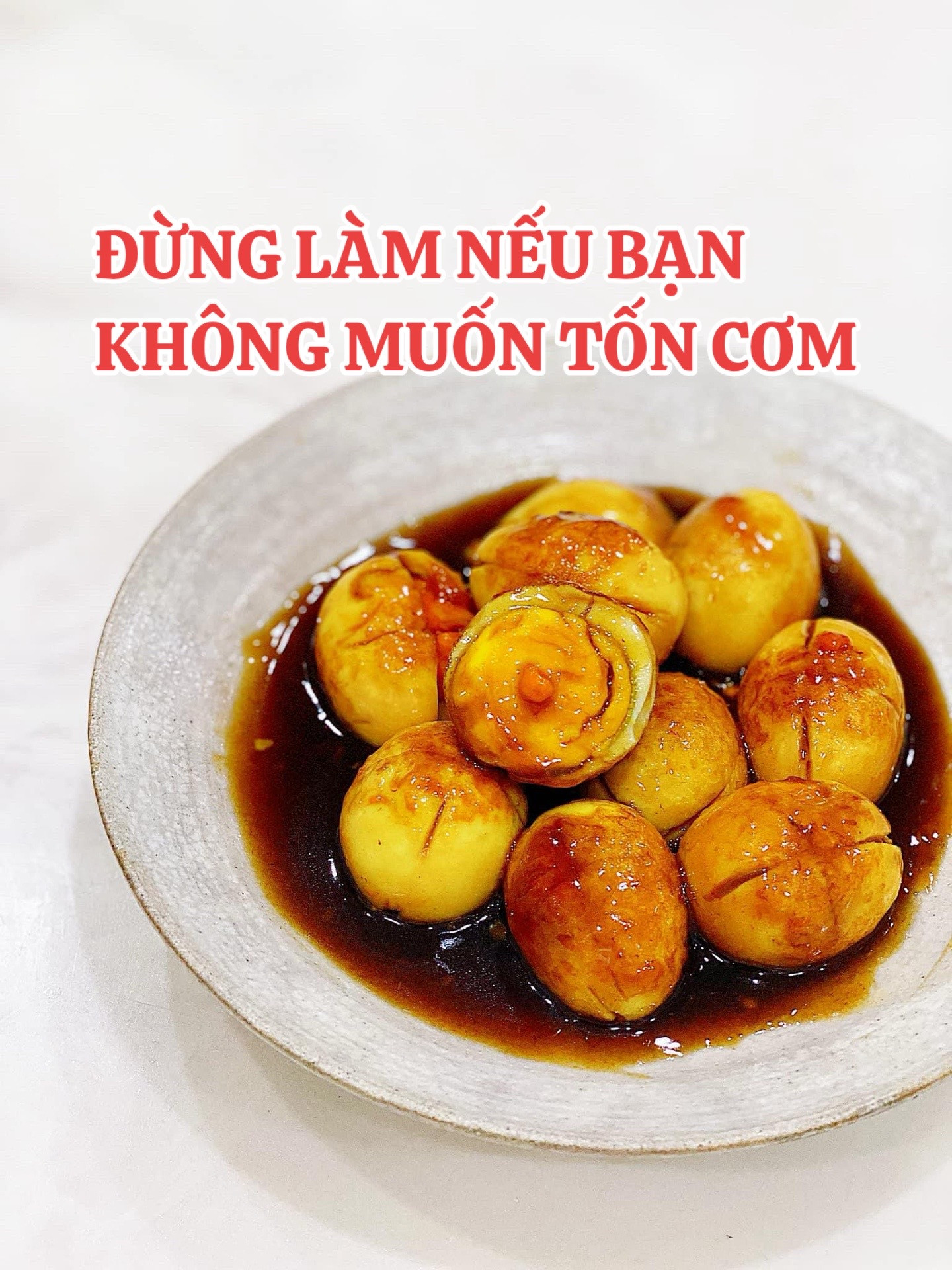 Hướng dẫn làm món Trứng Rim Me chua ngọt, cách chế biến trứng luộc chiên sơ rim nước cốt me