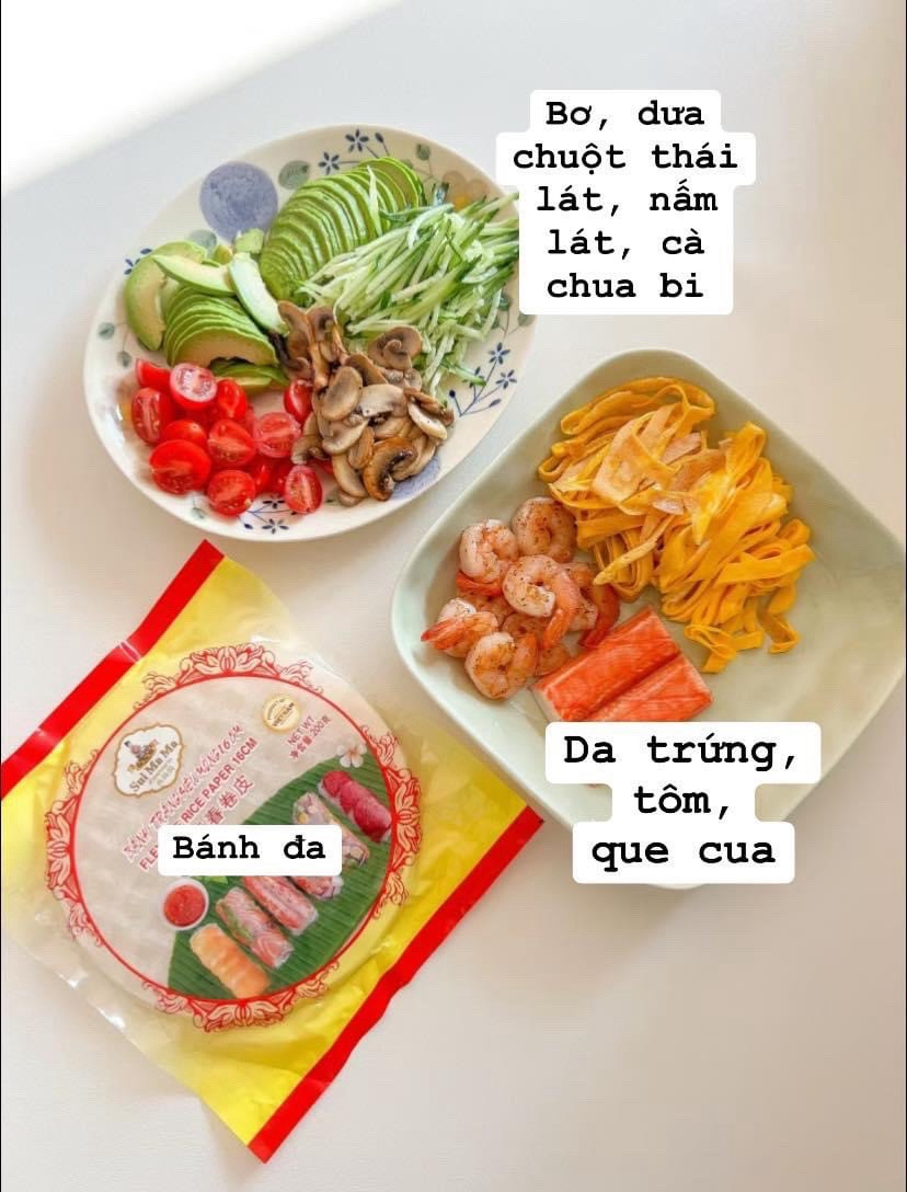 Hướng dẫn làm nem cuốn tôm, que cua và da trứng với bơ, dưa chuột thái lát