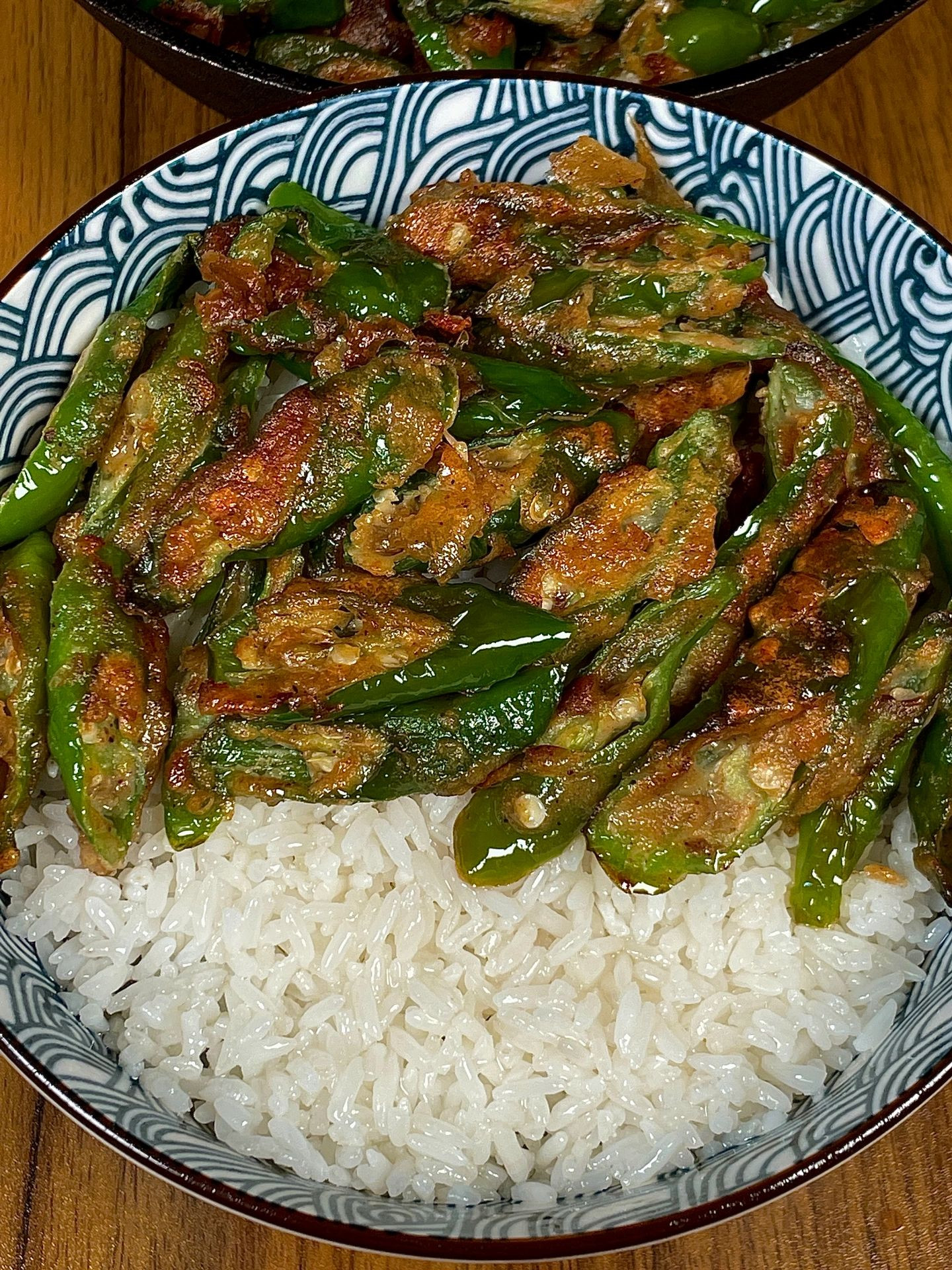 Hướng dẫn làm ớt chuông chiên trứng giòn rụm, ăn kèm cơm trắng