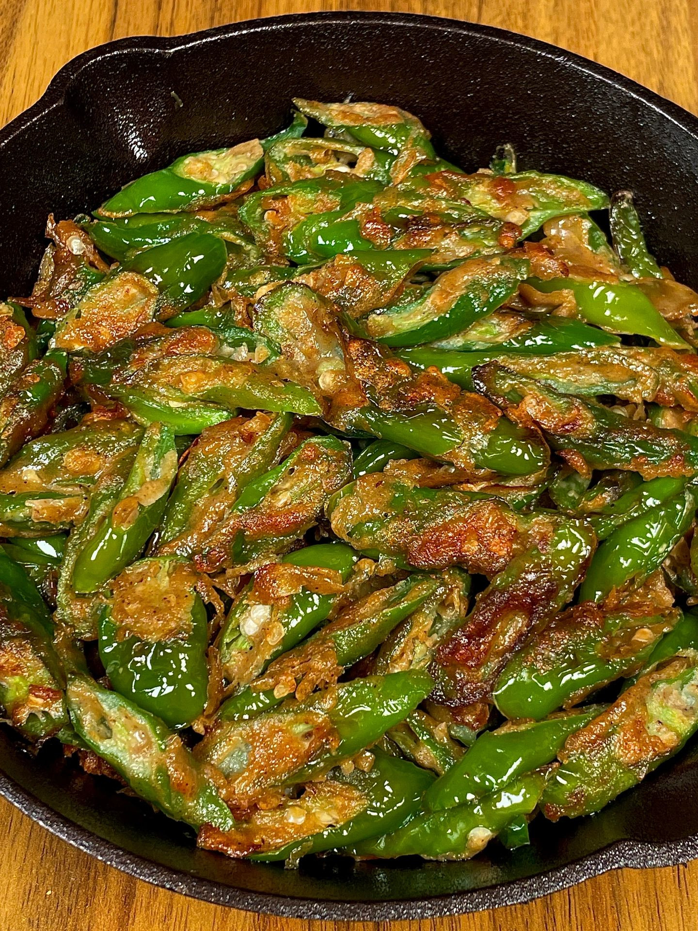 Hướng dẫn làm ớt chuông chiên trứng giòn rụm, ăn kèm cơm trắng