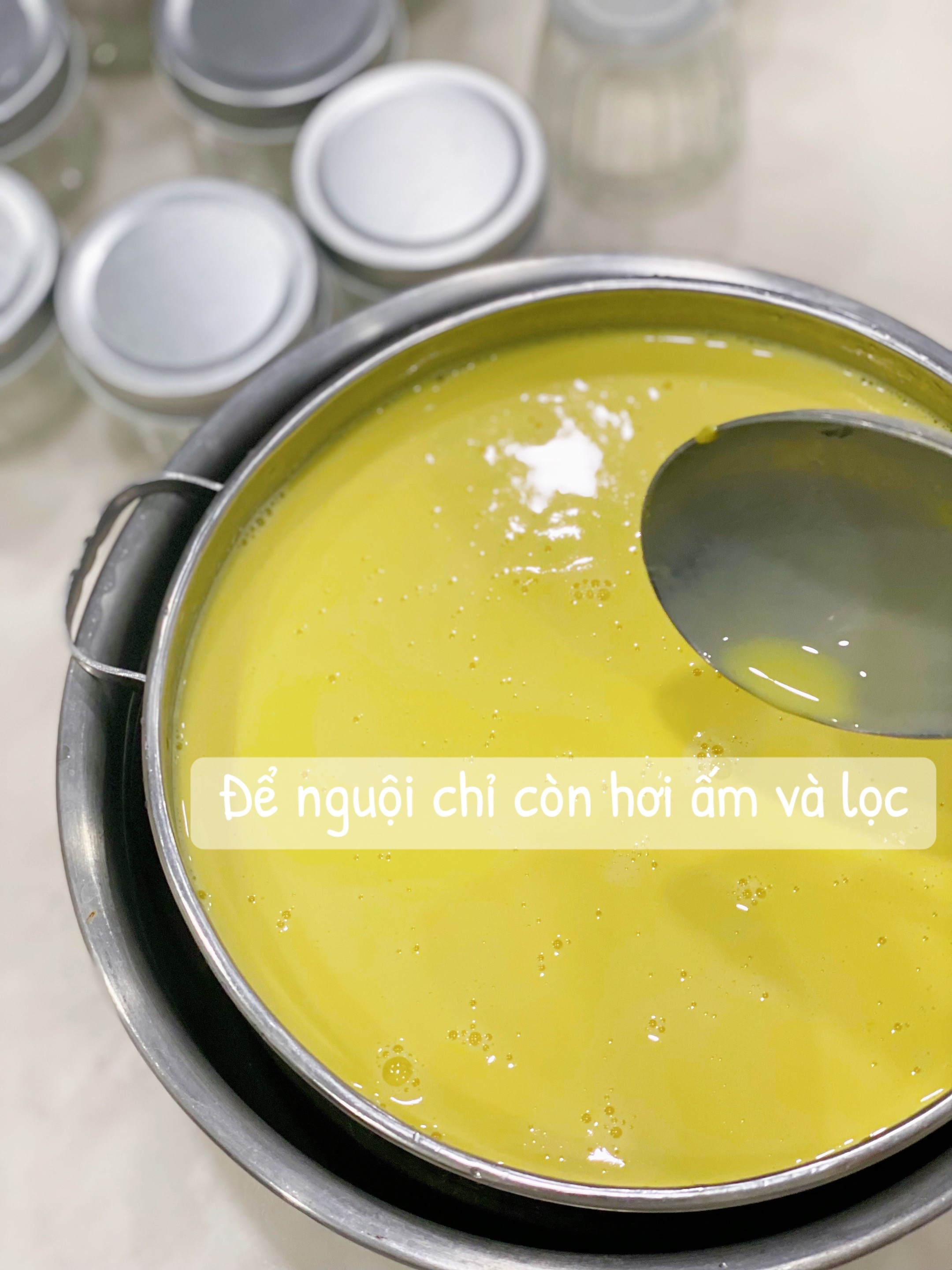 Hướng dẫn làm sữa chua xoài tự nhiên tại nhà, cách làm đơn giản với sữa tươi và cơm xoài thơm ngon