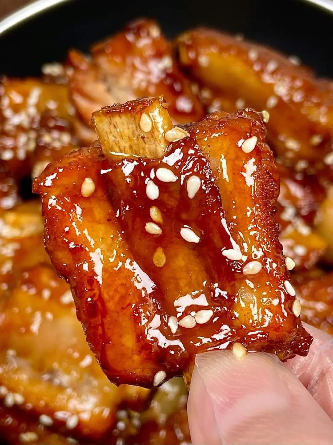 Hướng dẫn làm sườn non rim vải thiều ngọt ngào, mềm ngon