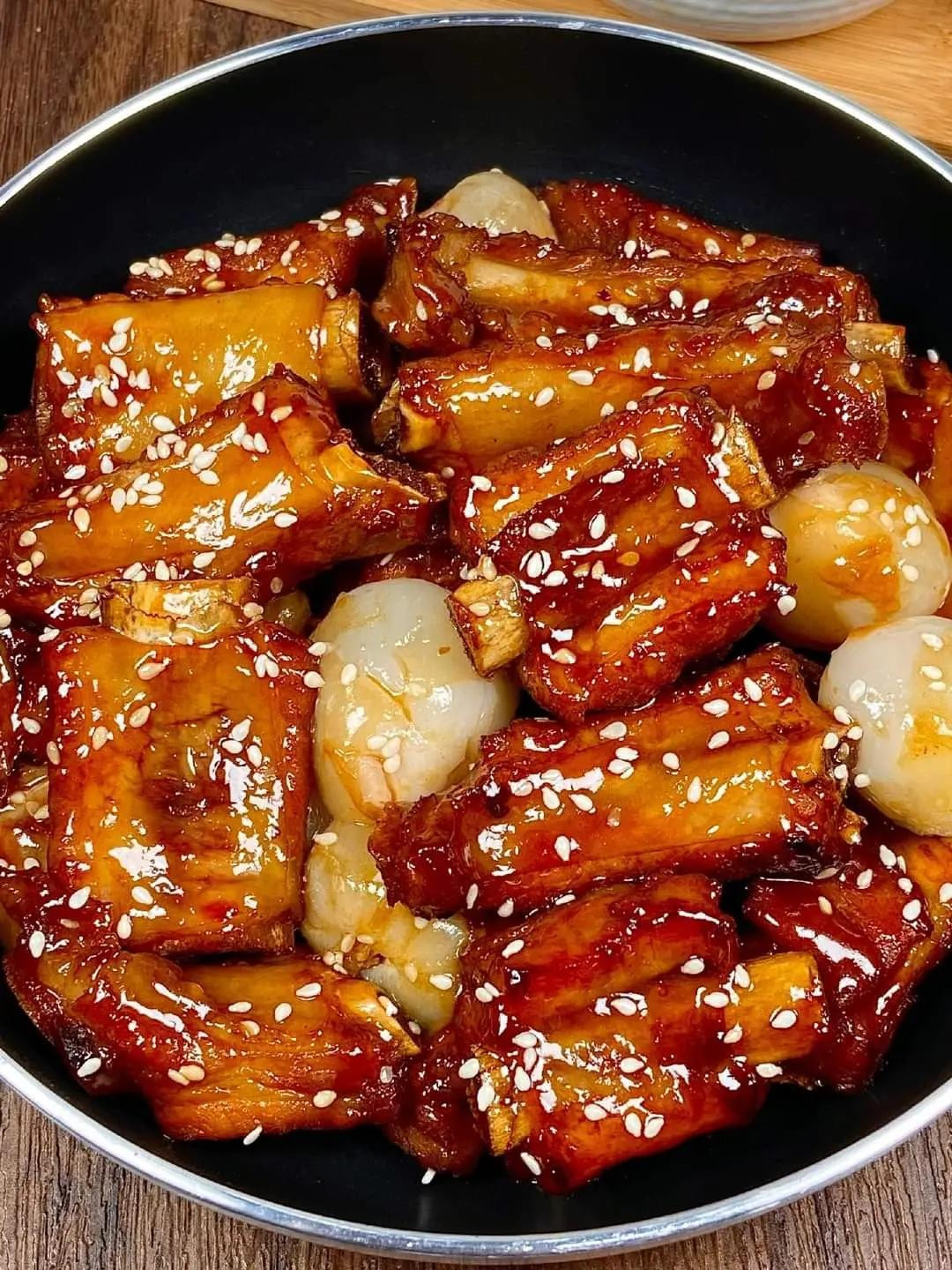 Hướng dẫn làm sườn non rim vải thiều ngọt ngào, mềm ngon