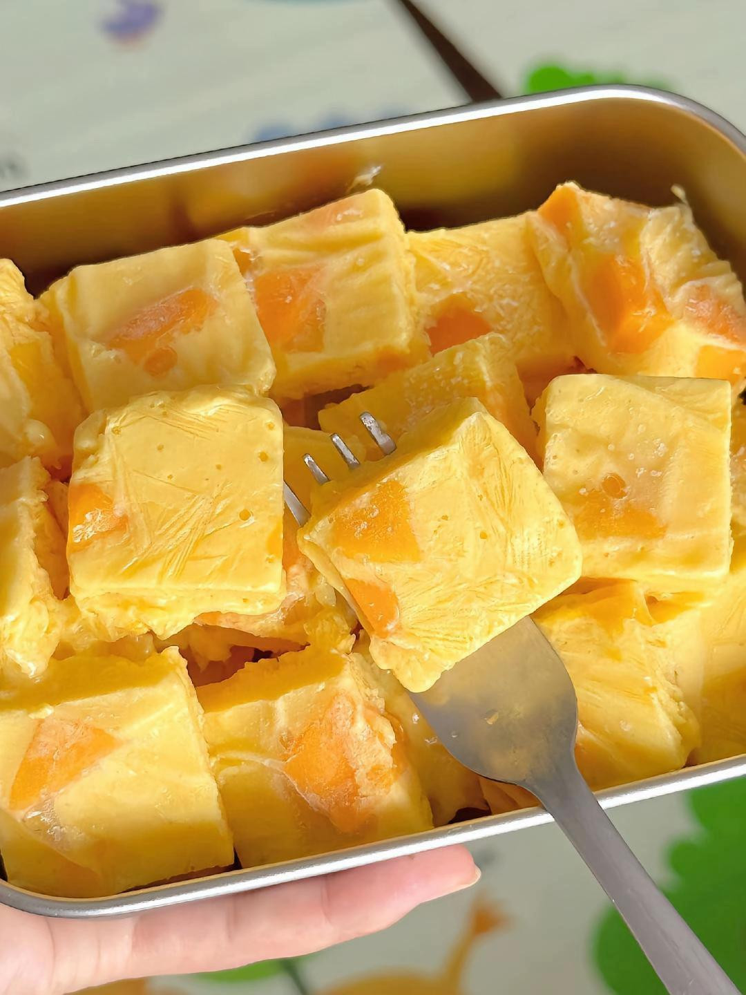 Hướng dẫn làm thạch xoài sữa chua không cần lò nướng, món tráng miệng thanh mát