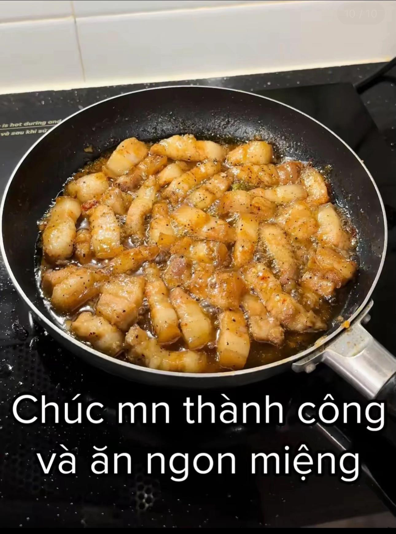 Hướng dẫn làm thịt ba chỉ rim nước mắm, tương ớt và tiêu