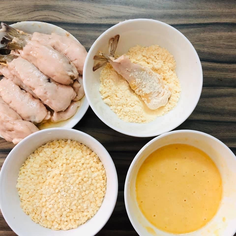 Hướng dẫn làm tôm bọc chả cá tươi chiên xù trân châu giòn rụm
