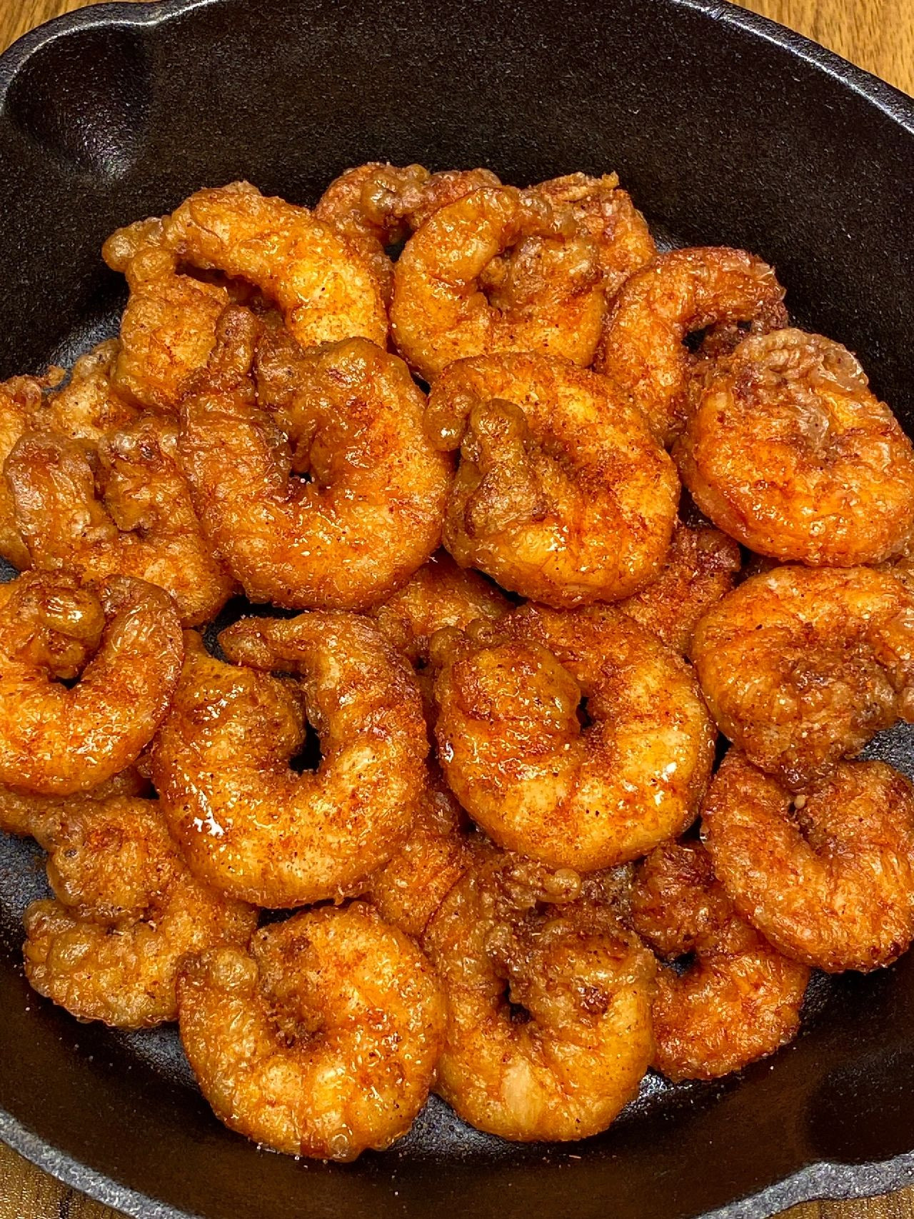 Hướng dẫn làm tôm chiên giòn vàng ruộm, tẩm ướp gừng tỏi và nước tương