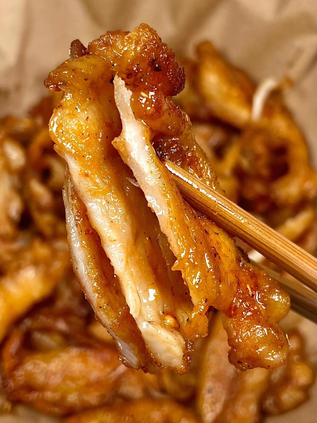 Hướng dẫn làm ức gà thái lát chiên giòn, tẩm bột orleans và ngũ vị hương thơm ngon