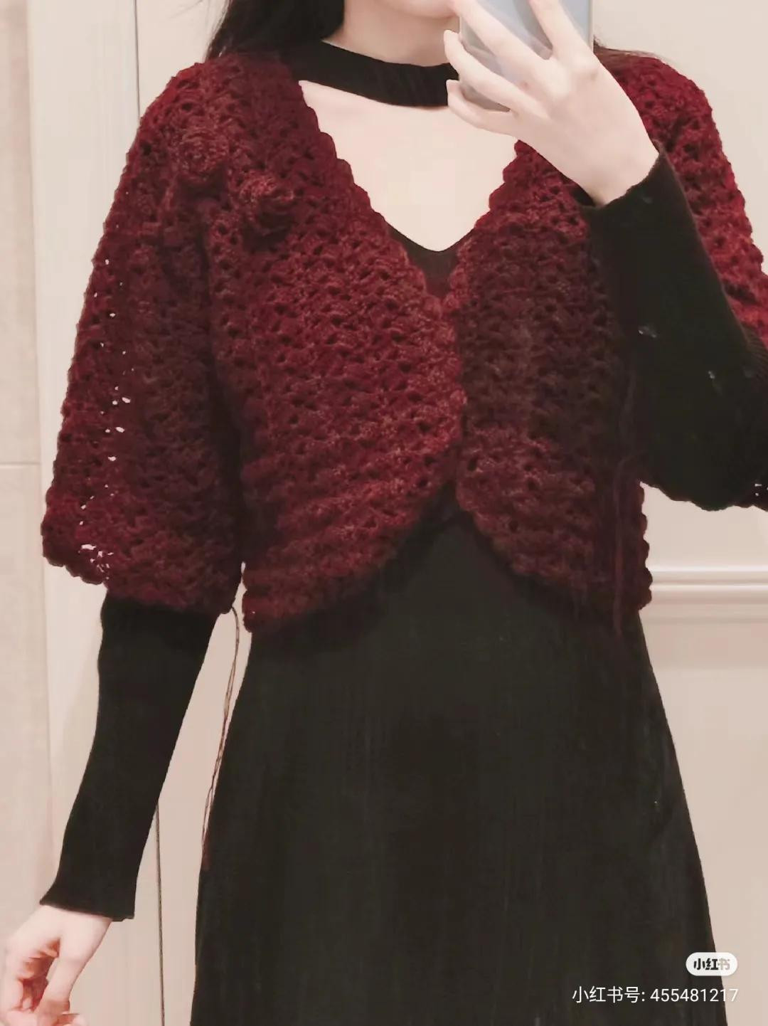 Hướng dẫn móc áo bolero len màu đỏ đô, thiết kế tay bồng và hoa văn lỗ thoáng