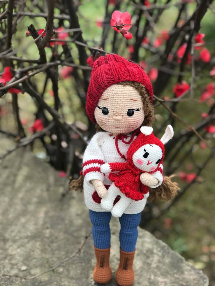 Hướng dẫn móc búp bê Ayşegül mặc áo len đỏ trắng