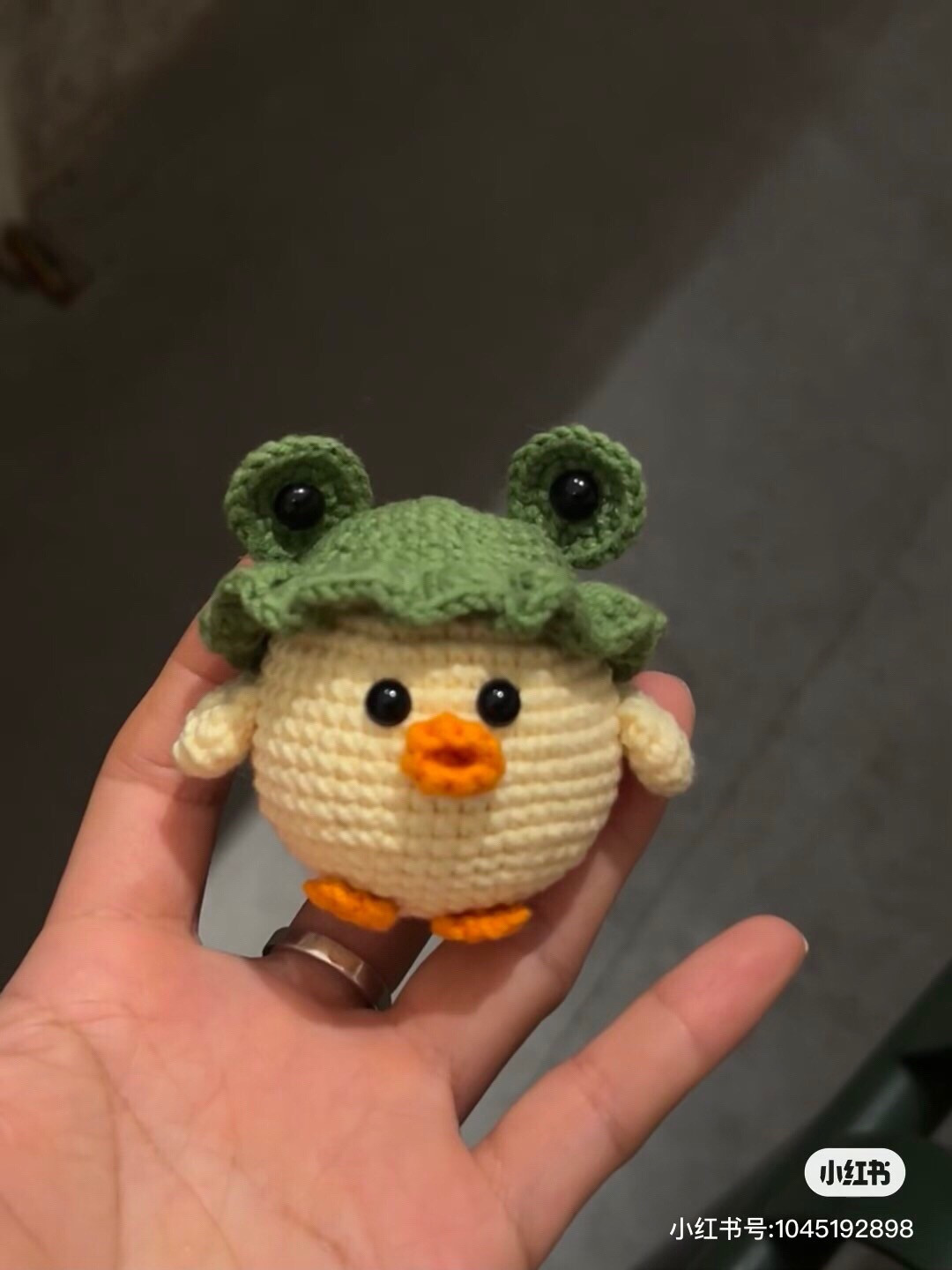 Hướng dẫn móc búp bê gà mũ ếch dễ thương