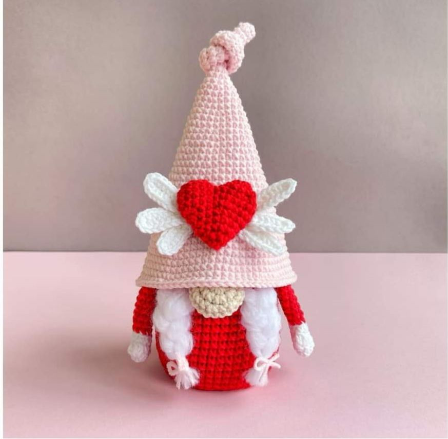 Hướng dẫn móc búp bê Gnome Valentine Trái Tim