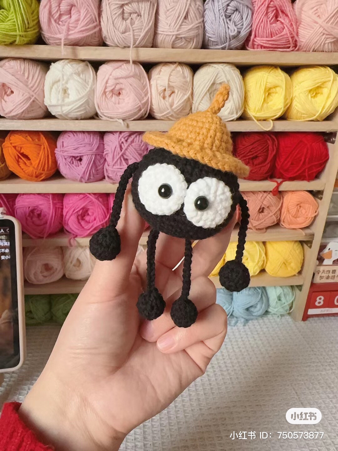 Hướng dẫn móc búp bê Hòn than đen mắt to đội mũ