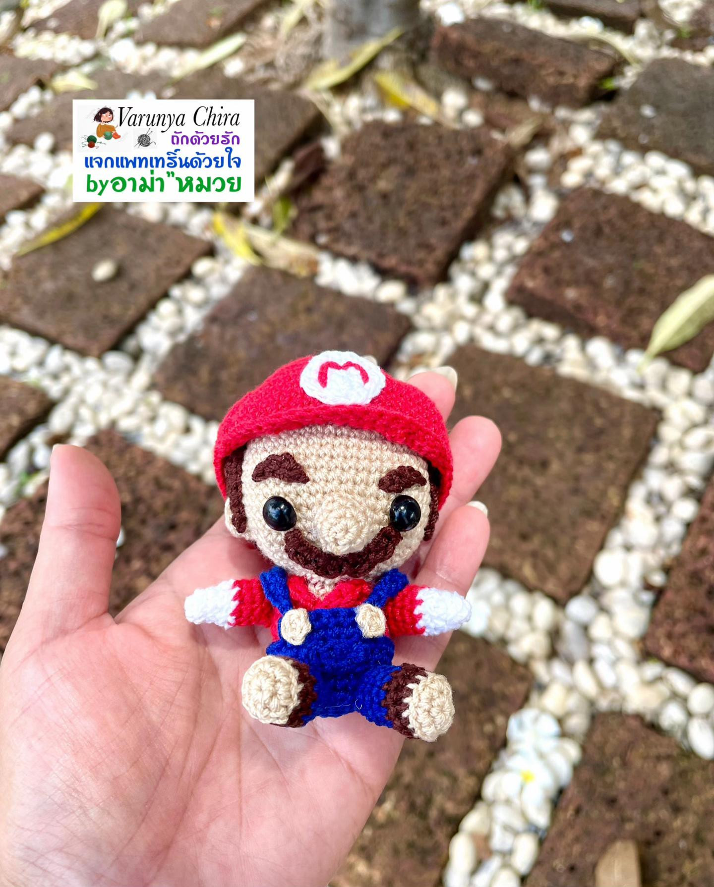 Hướng dẫn móc búp bê Mario màu đỏ xanh