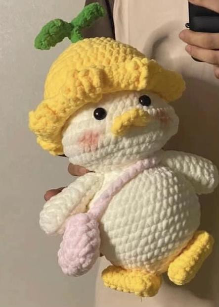 Hướng dẫn móc búp bê vịt mặc mũ vàng và cặp sách