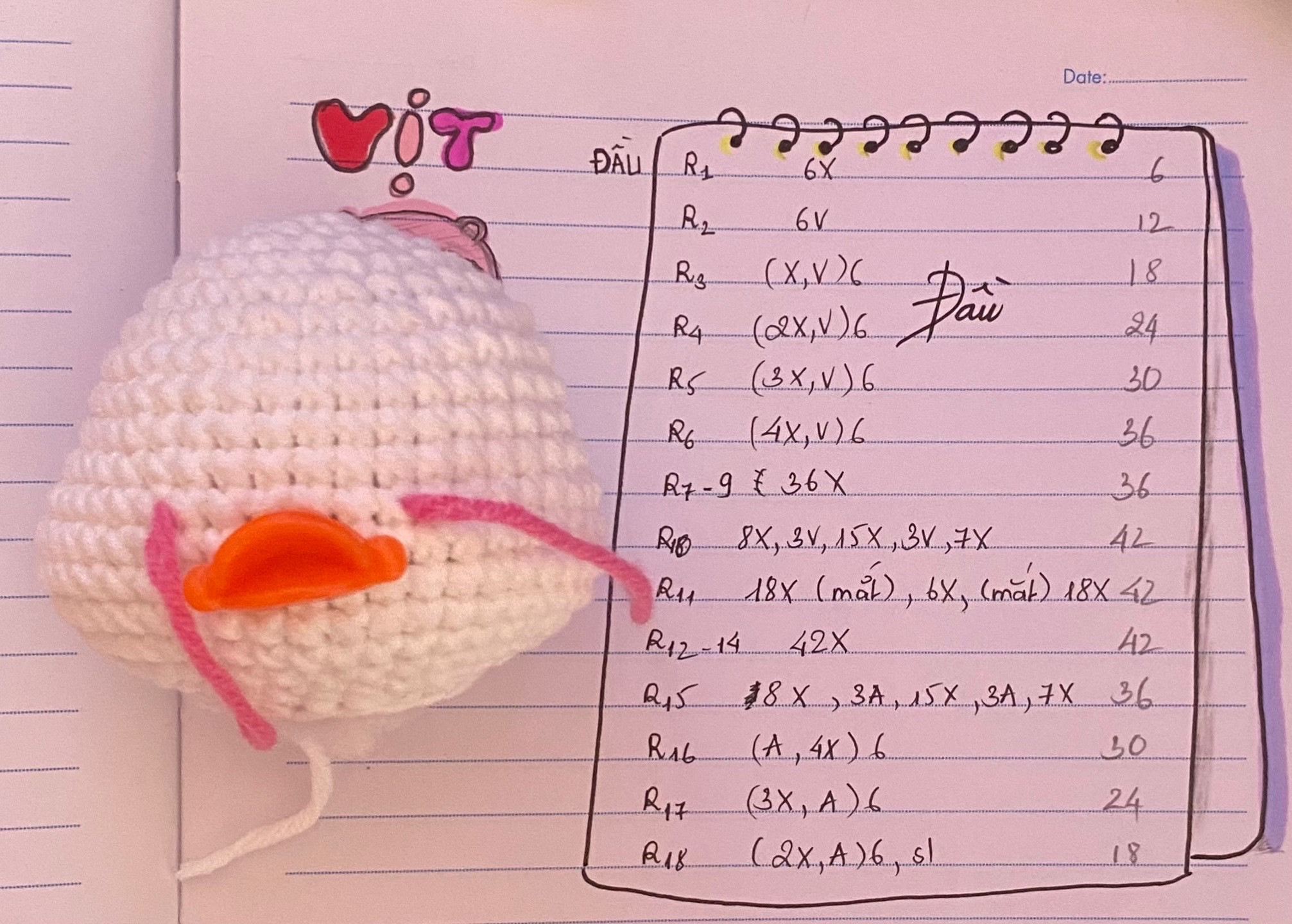 Hướng dẫn móc búp bê vịt mặc quần yếm gấu dễ thương