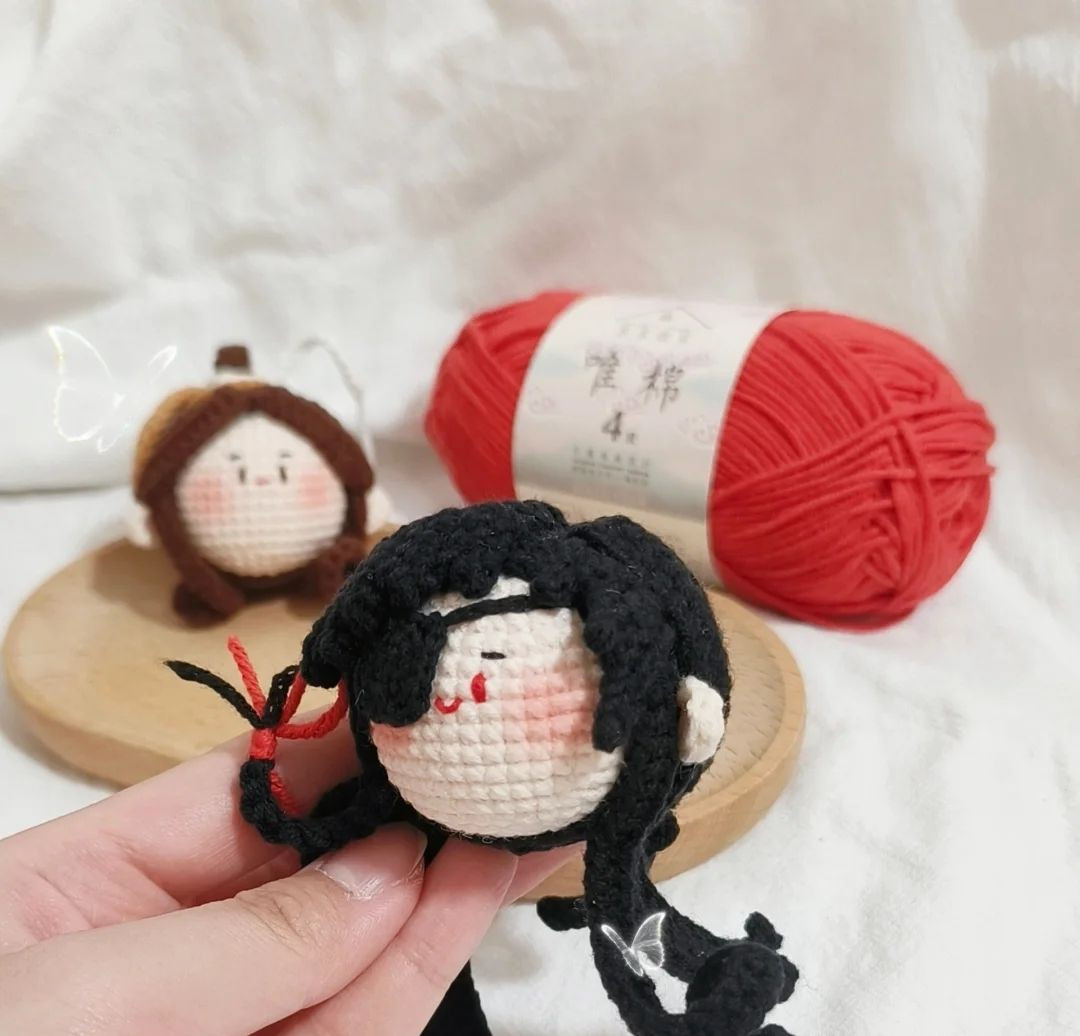 Hướng dẫn móc đầu nhân vật tóc đen mắt băng