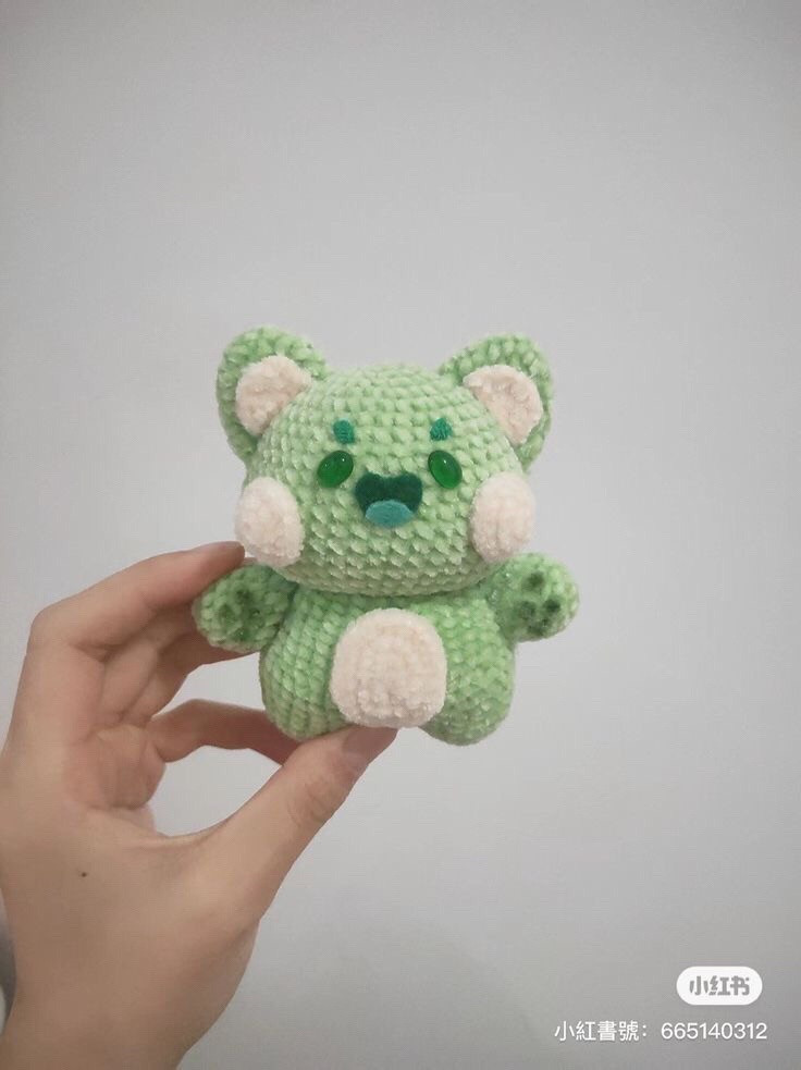 Hướng dẫn móc gấu bông màu xanh lá, chart chi tiết từng phần