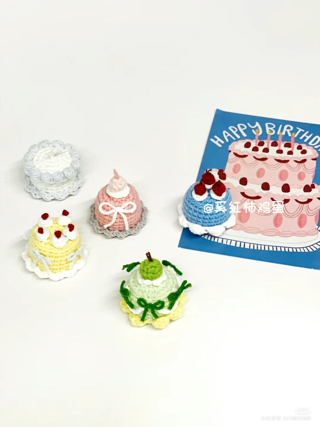 Hướng dẫn móc len Bánh kem (Ice cream cake) chi tiết từng bước với nhiều màu sắc