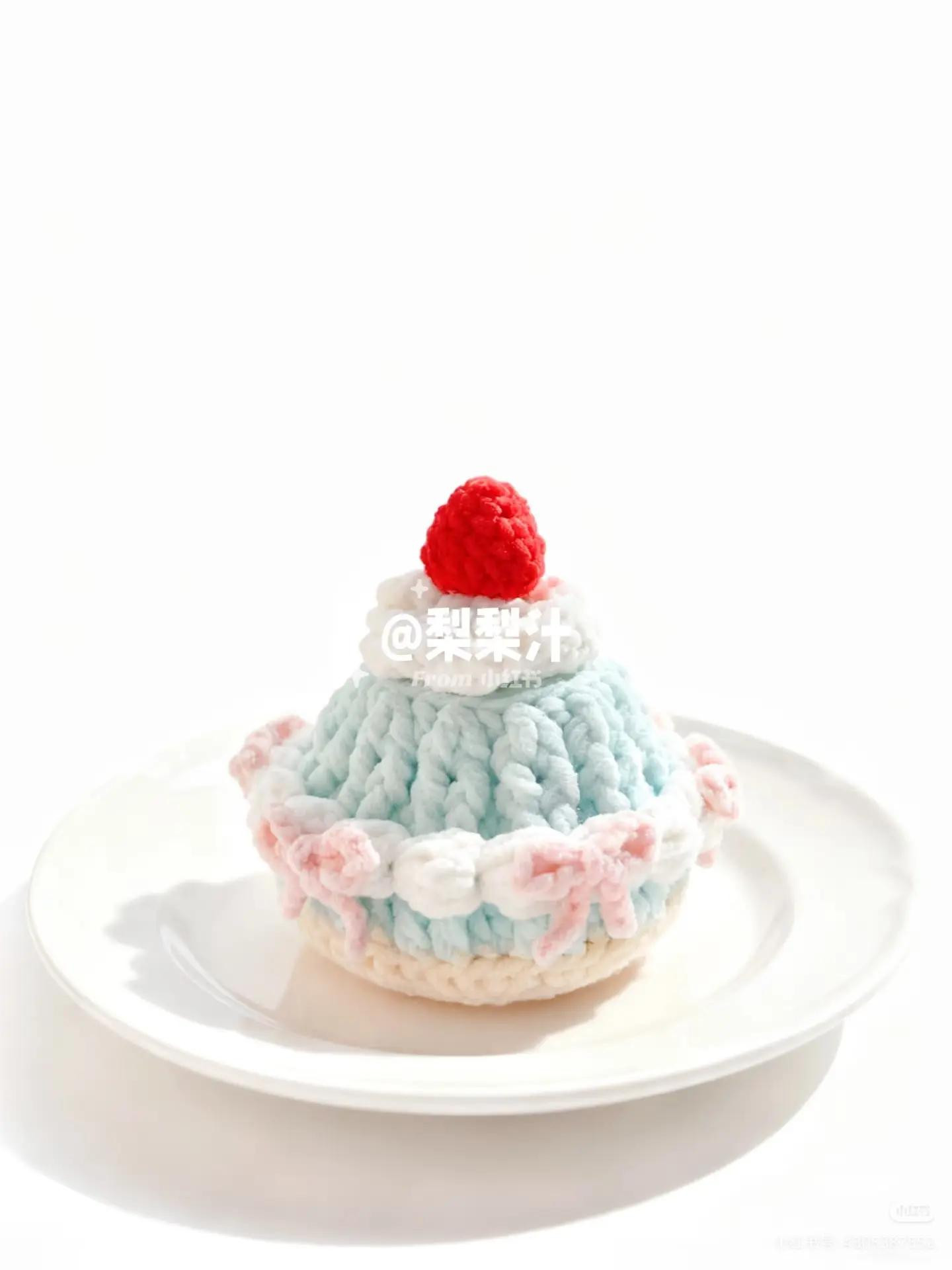 Hướng dẫn móc len bánh kem sinh nhật màu xanh