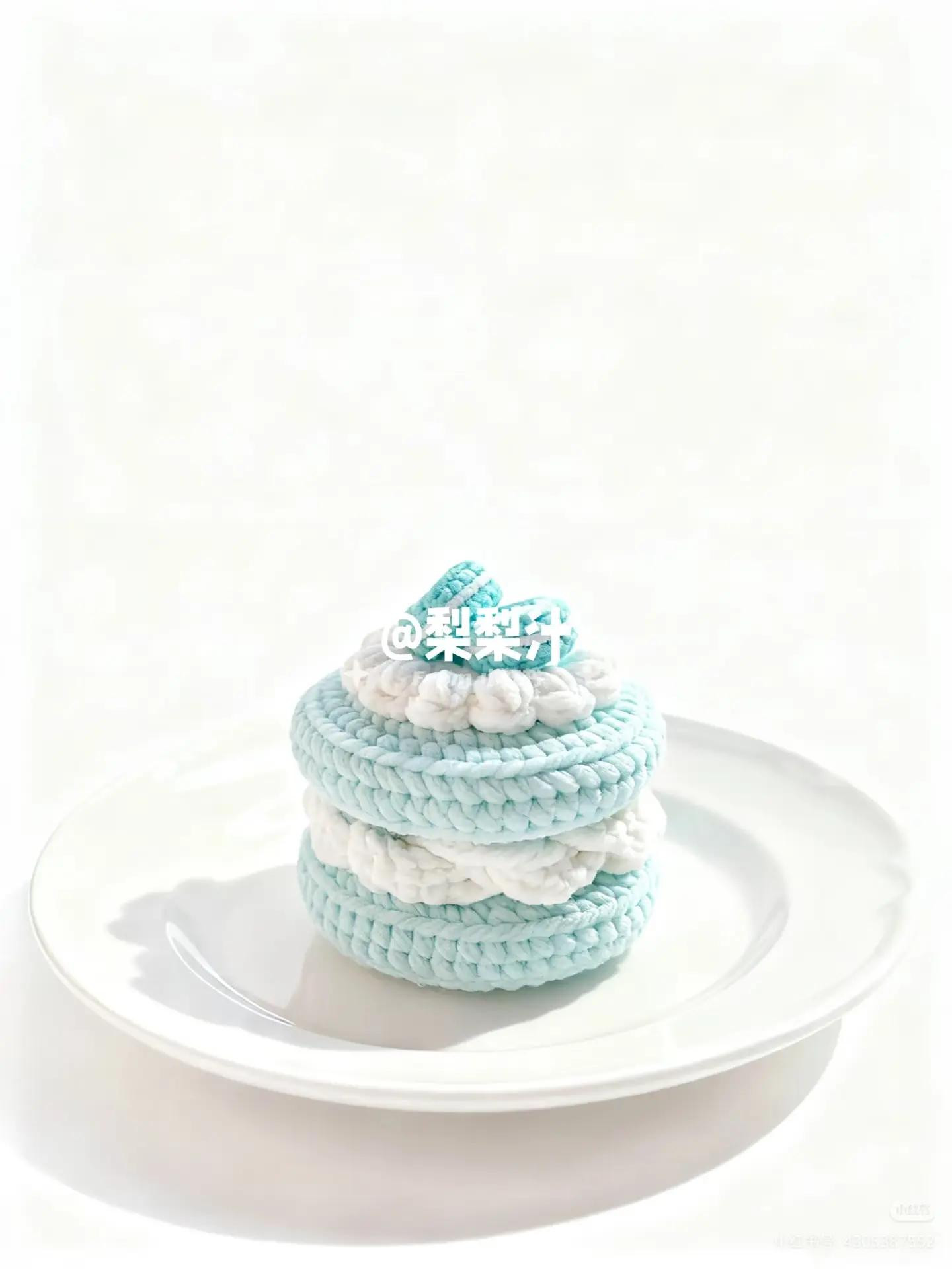 Hướng dẫn móc len bánh kem sinh nhật màu xanh