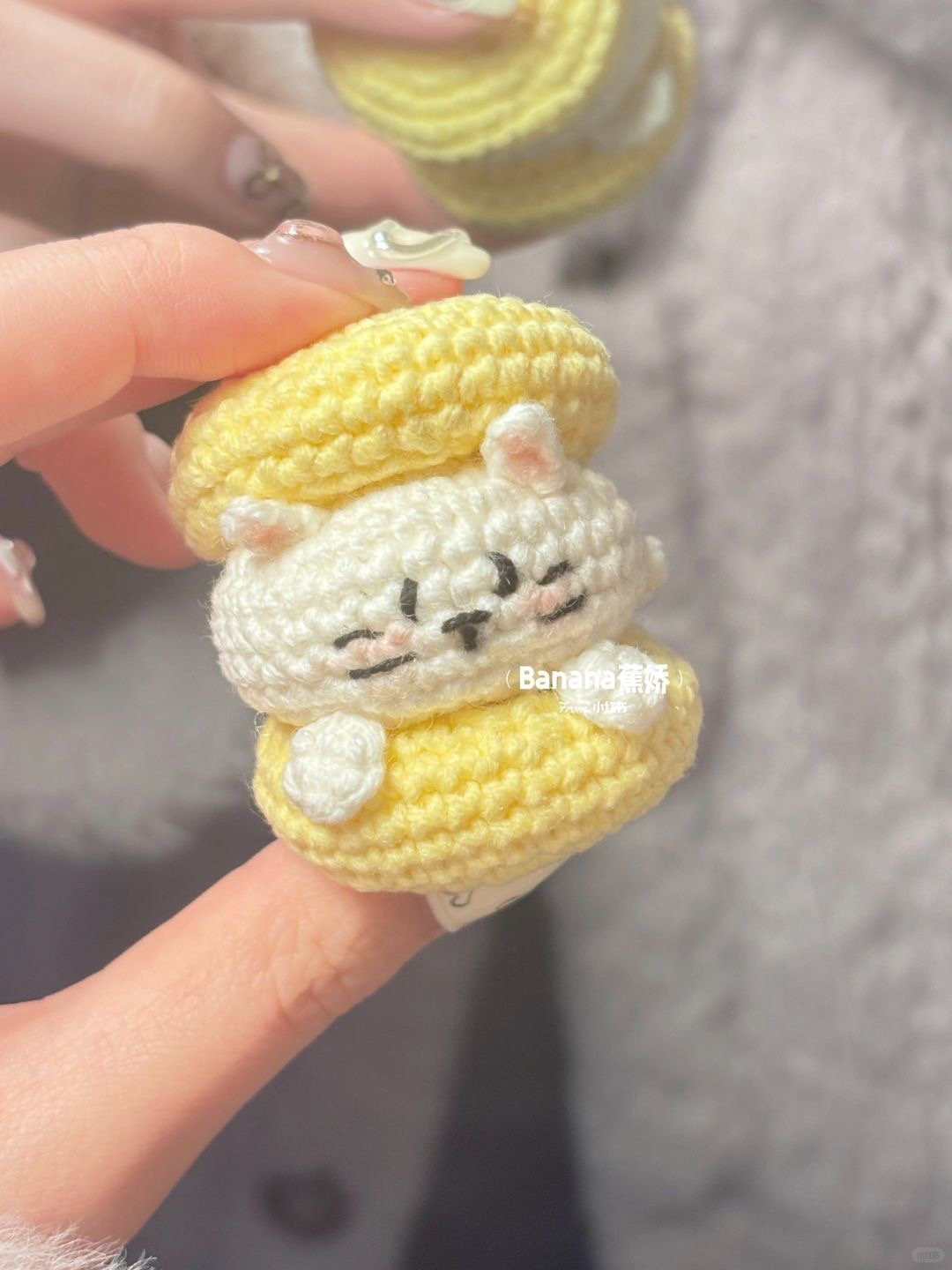 Hướng dẫn móc len Bánh kẹp mèo màu vàng trắng