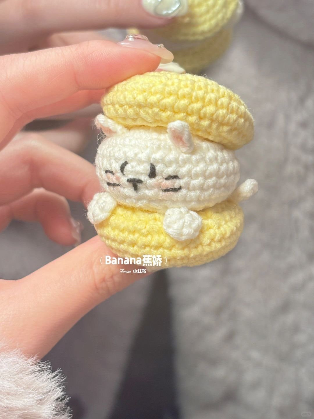 Hướng dẫn móc len Bánh kẹp mèo màu vàng trắng