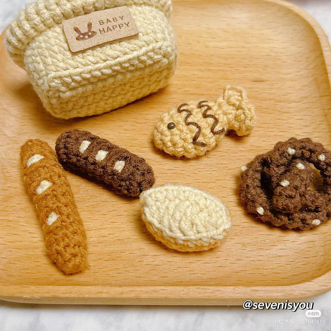 Hướng dẫn móc len bánh mì, pretzel và taiyaki