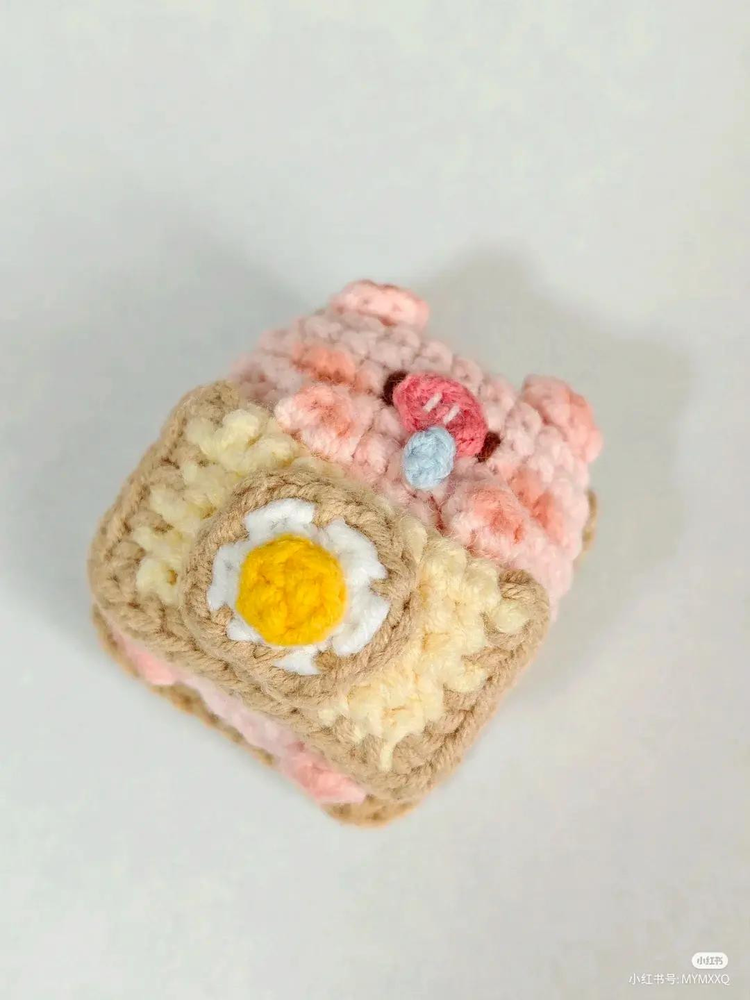 Hướng dẫn móc len Bánh Sandwich Lợn dễ thương với phần thịt heo và trứng