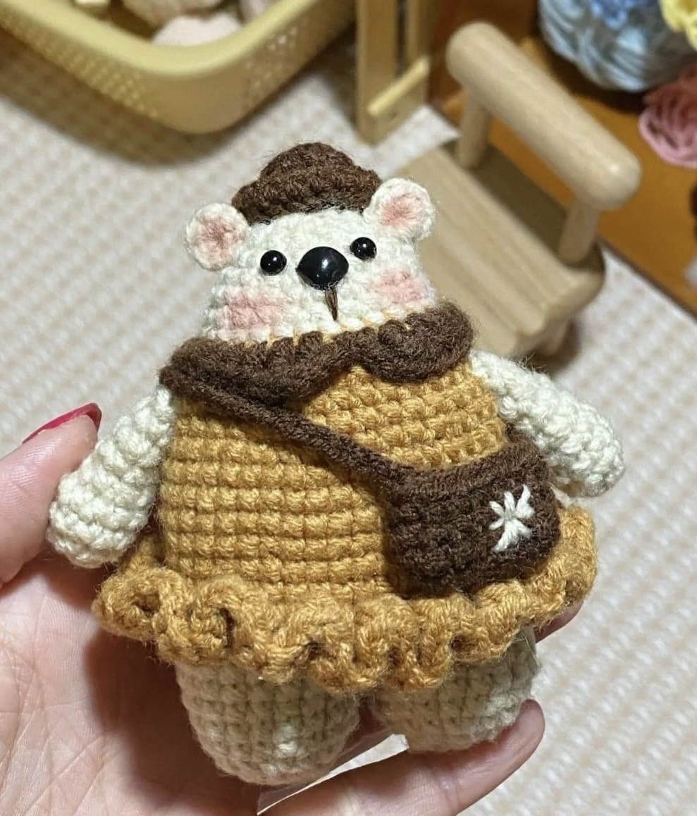 Hướng dẫn móc len bé gấu béo cute mặc váy vàng