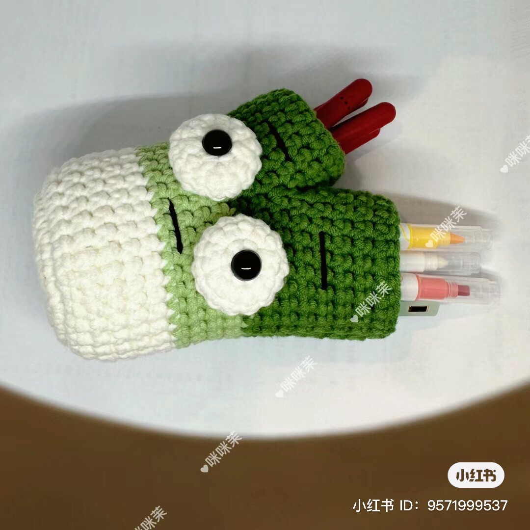 Hướng dẫn móc len bình hoa hình cây hành dễ thương