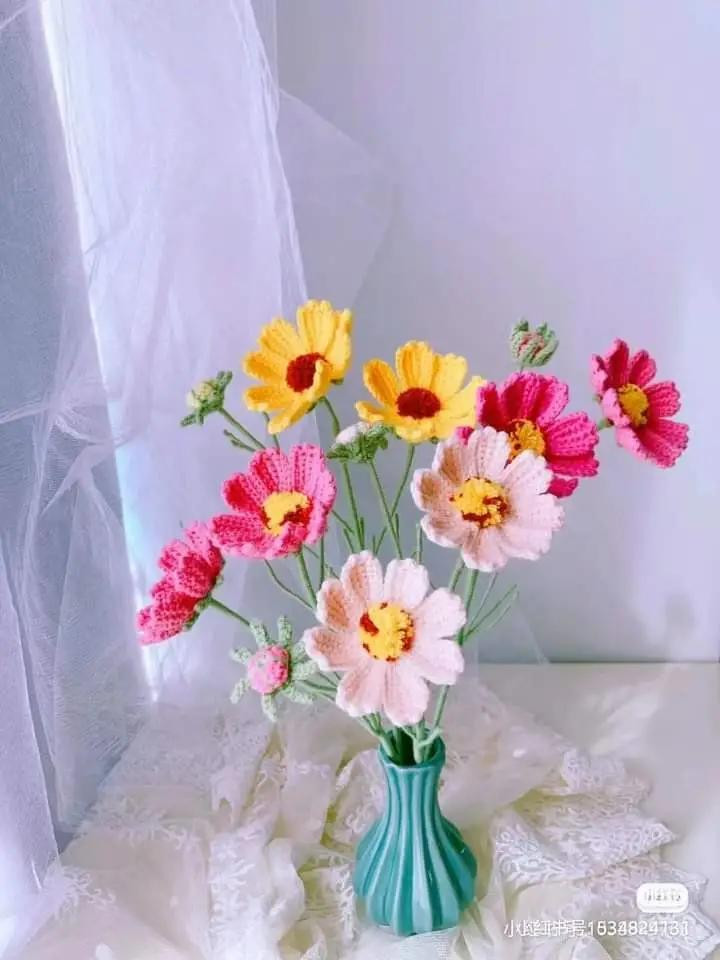 Hướng dẫn móc len bó hoa daisy nhiều màu sắc