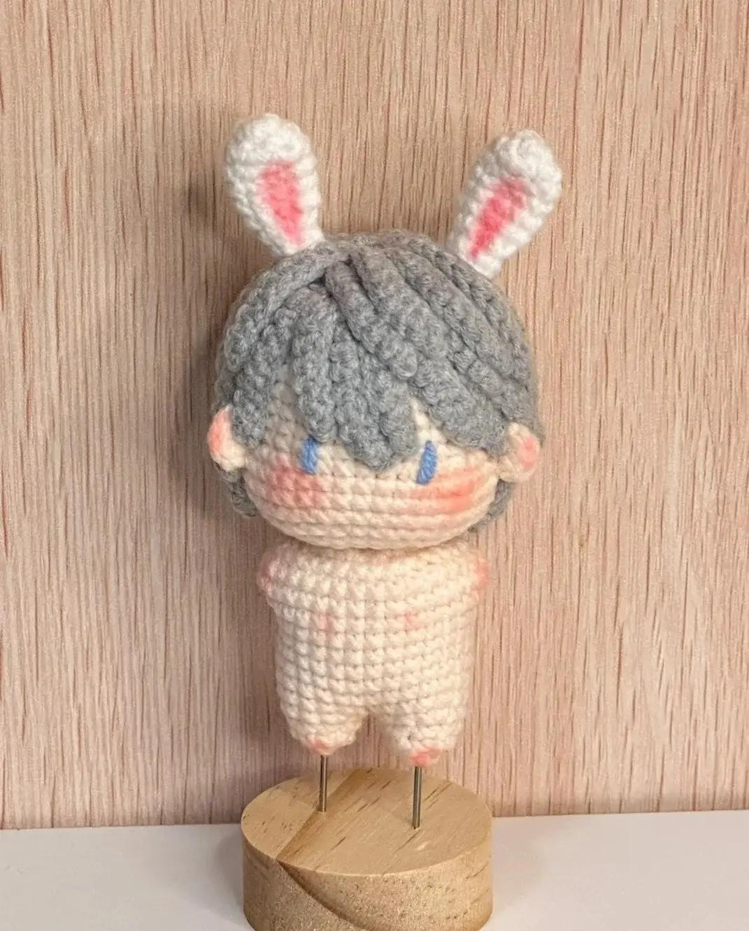 Hướng dẫn móc len búp bê Amigurumi cute, tóc nâu và xám