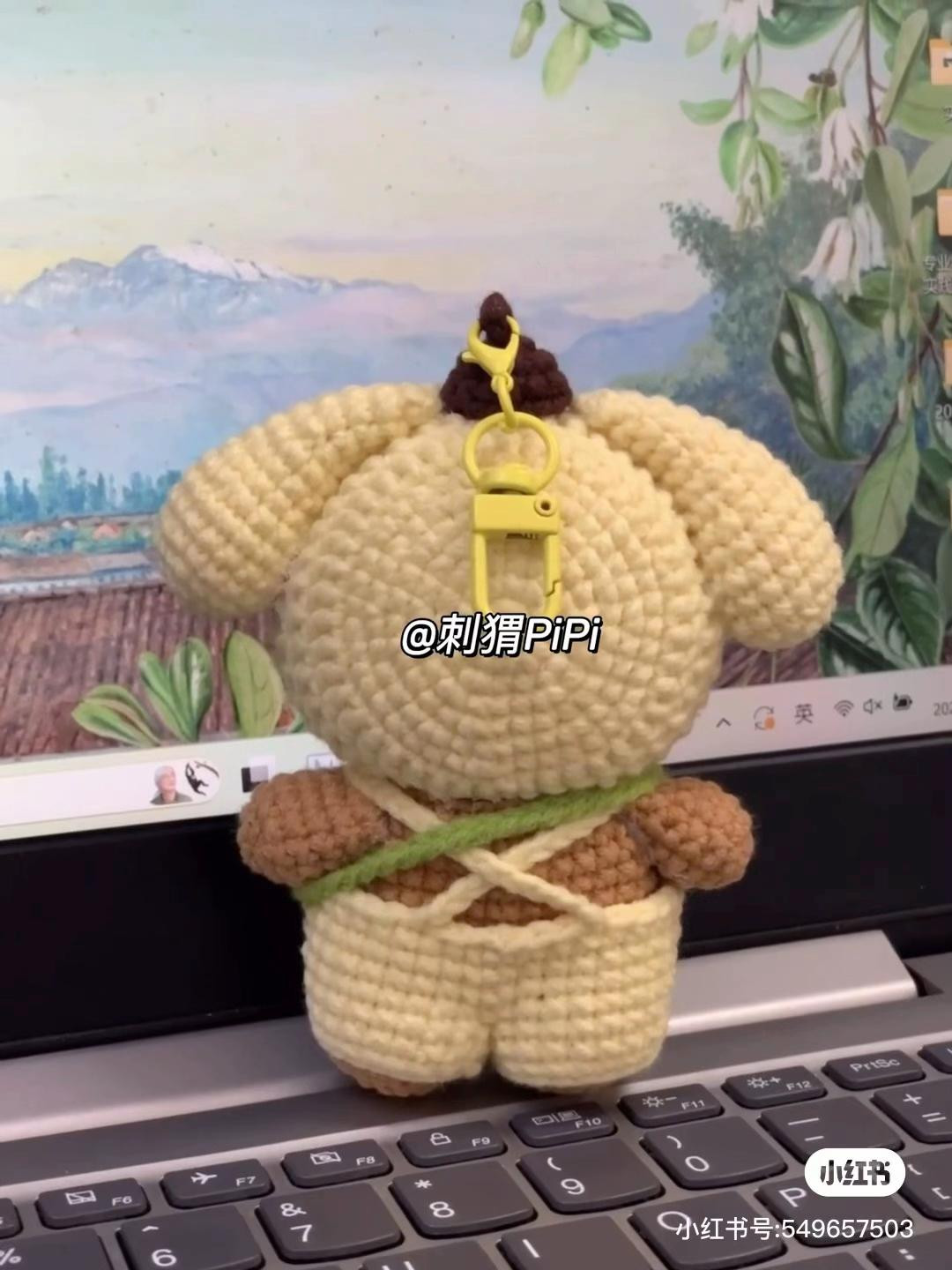 Hướng dẫn móc len búp bê Capybara mặc đồ màu kem