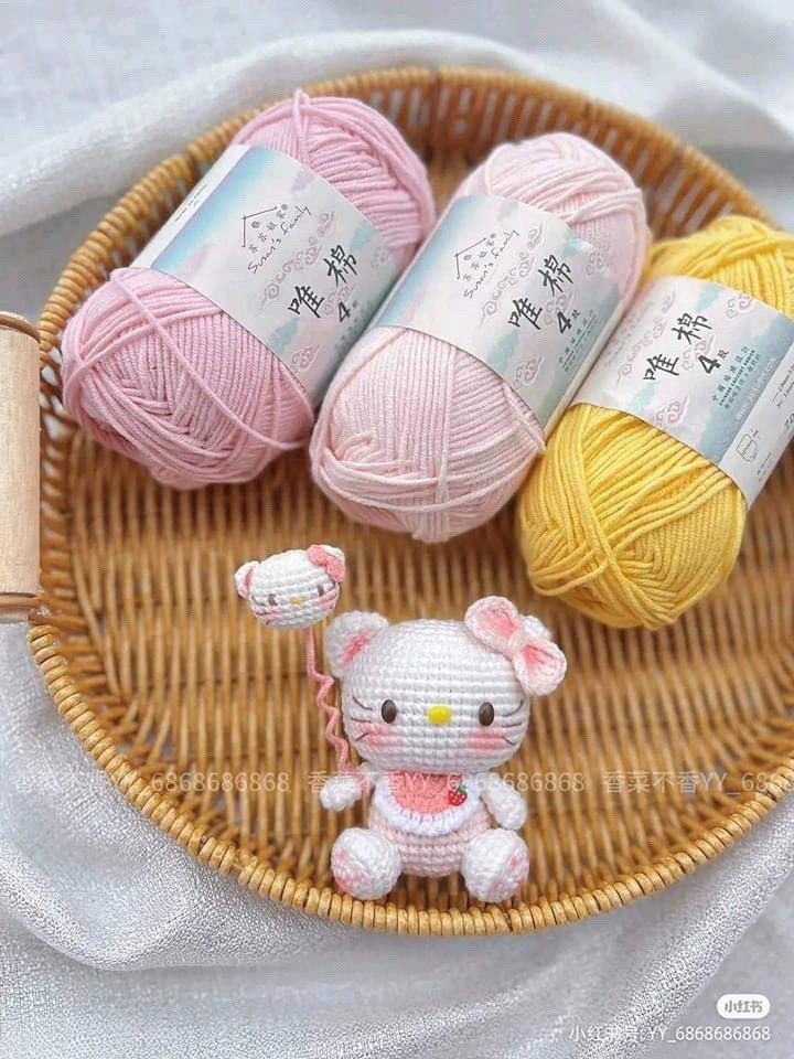 Hướng dẫn móc len búp bê Hello Kitty mini dễ thương màu trắng hồng, kèm chart chi tiết từng phần