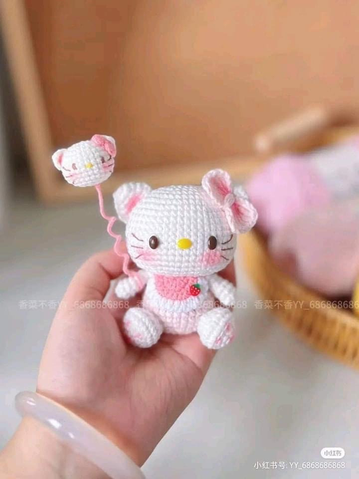 Hướng dẫn móc len búp bê Hello Kitty mini dễ thương màu trắng hồng, kèm chart chi tiết từng phần