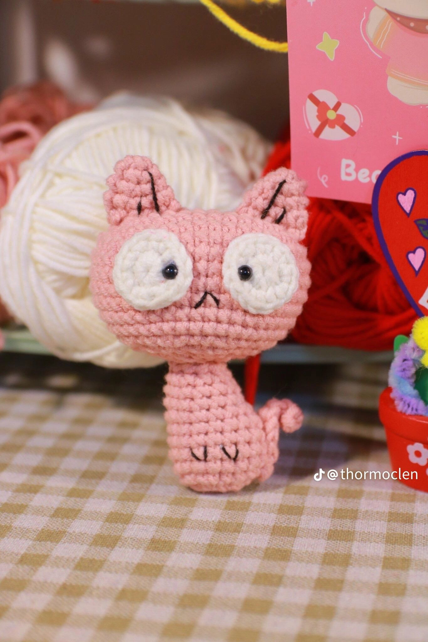 Hướng dẫn móc len búp bê Mèo và Lợn Peppa màu hồng dễ thương