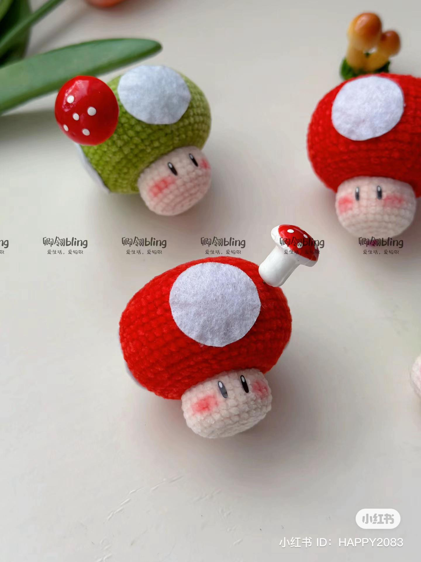 Hướng dẫn móc len búp bê nấm siêu dễ thương màu đỏ và xanh
