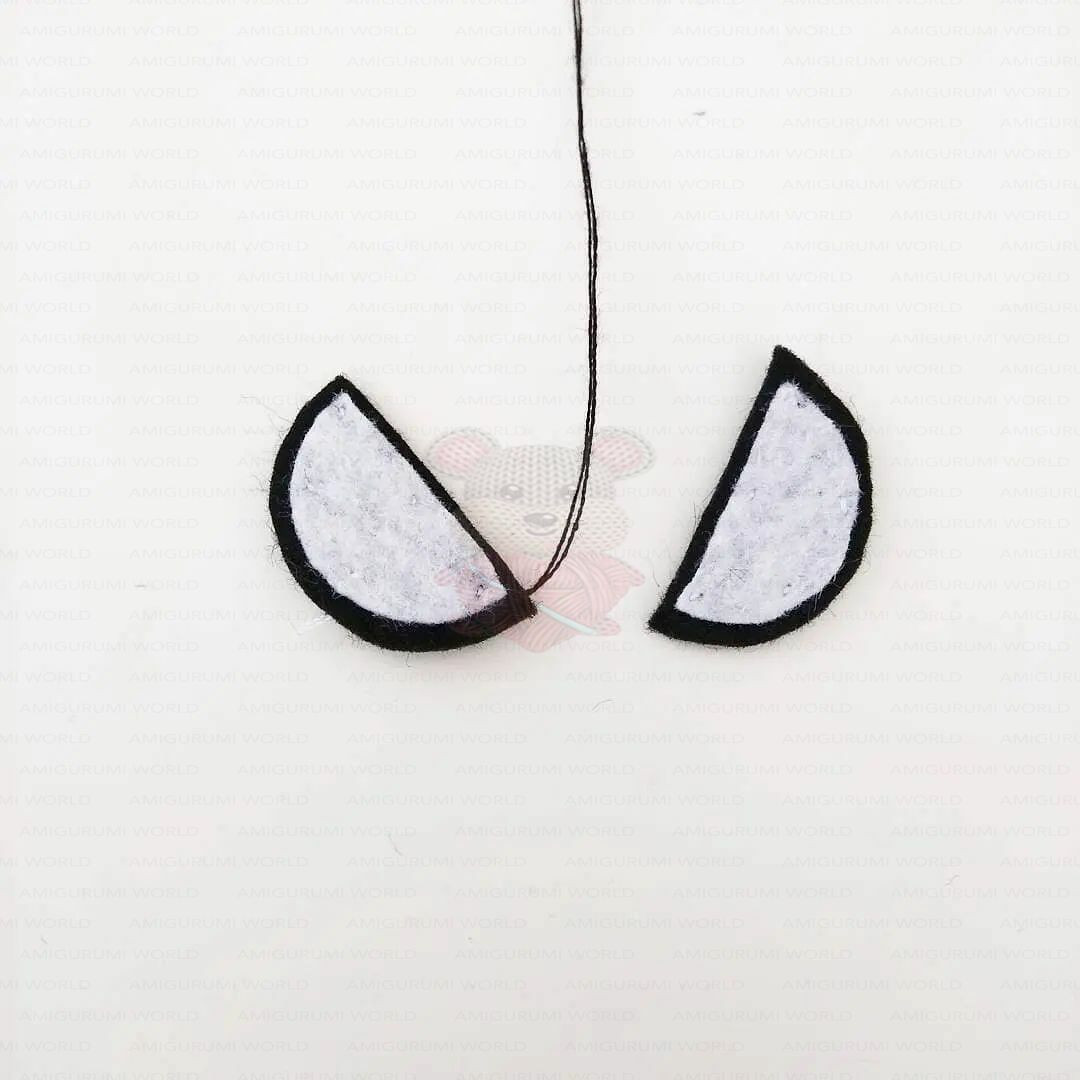 Hướng dẫn móc len búp bê nhện người nhện màu đỏ xanh với biểu tượng nhện đen và mắt trắng