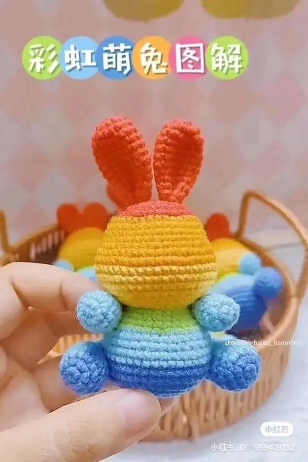 Hướng dẫn móc len búp bê thỏ Rainbow màu sắc rực rỡ