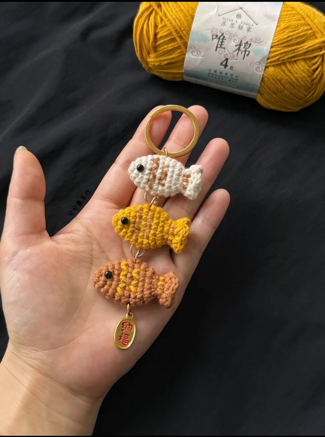 Hướng dẫn móc len cá nhỏ nhiều màu sắc