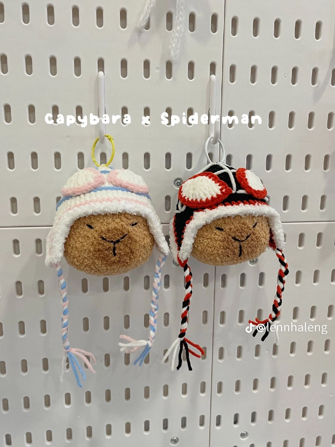 Hướng dẫn móc len Capybara đội mũ Spiderman