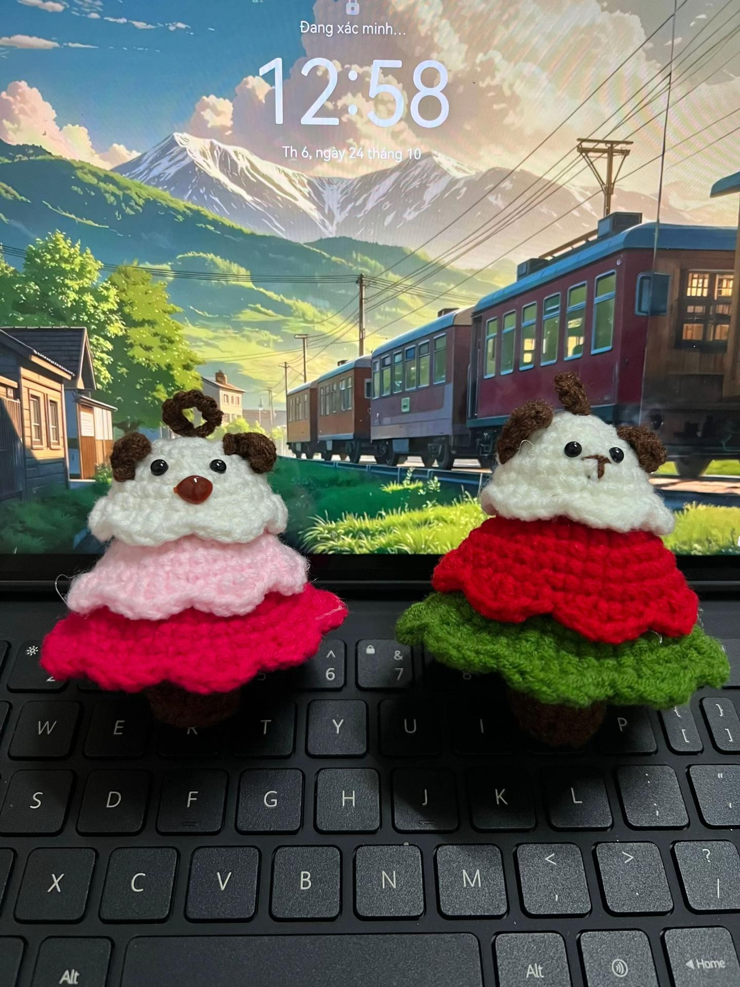 Hướng dẫn móc len Cây Thông Gấu Noel dễ thương