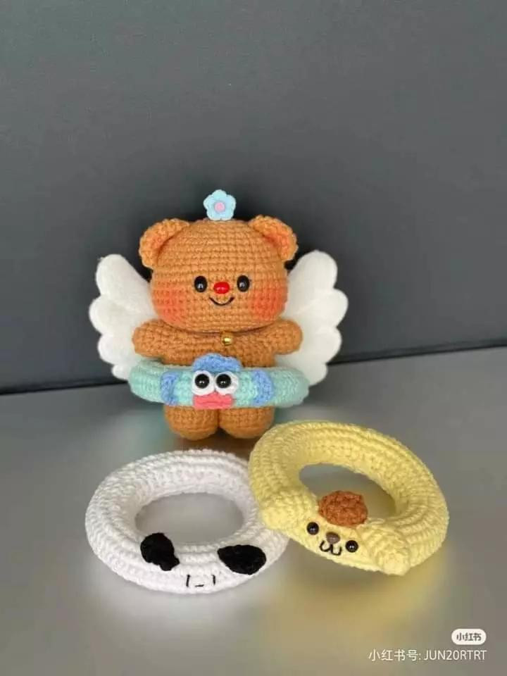 Hướng dẫn móc len chi tiết: Búp bê thỏ, Gấu Pooh và Gà Trứng với bảng chỉ dẫn từng bước