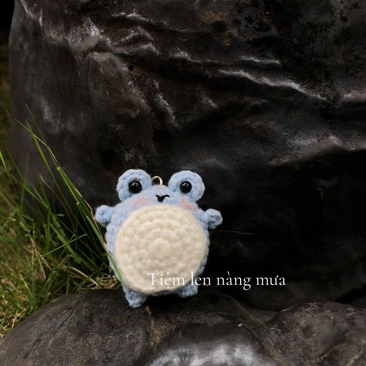 Hướng dẫn móc len chìa khóa hình con ếch xanh dễ thương