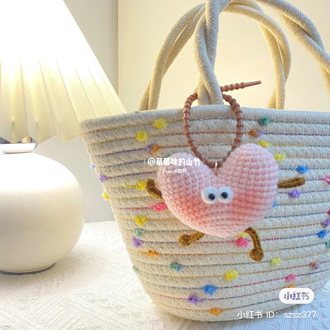 Hướng dẫn móc len chìa khóa hình trái tim dễ thương