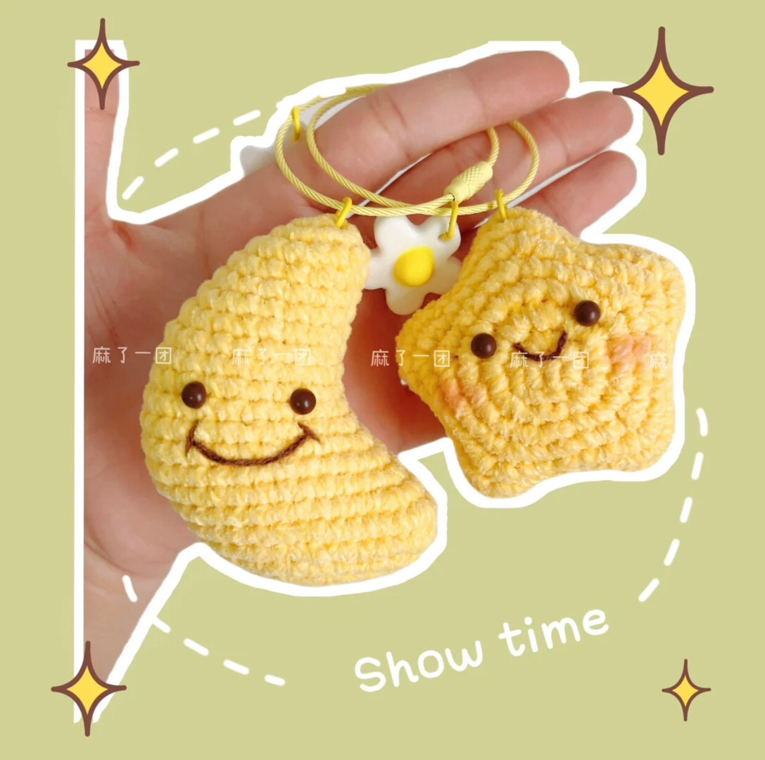 Hướng dẫn móc len chìa khóa mặt trăng và ngôi sao dễ thương